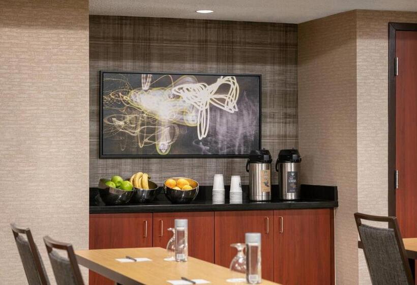 בית מלון כפרי Courtyard By Marriott Las Vegas Convention Center