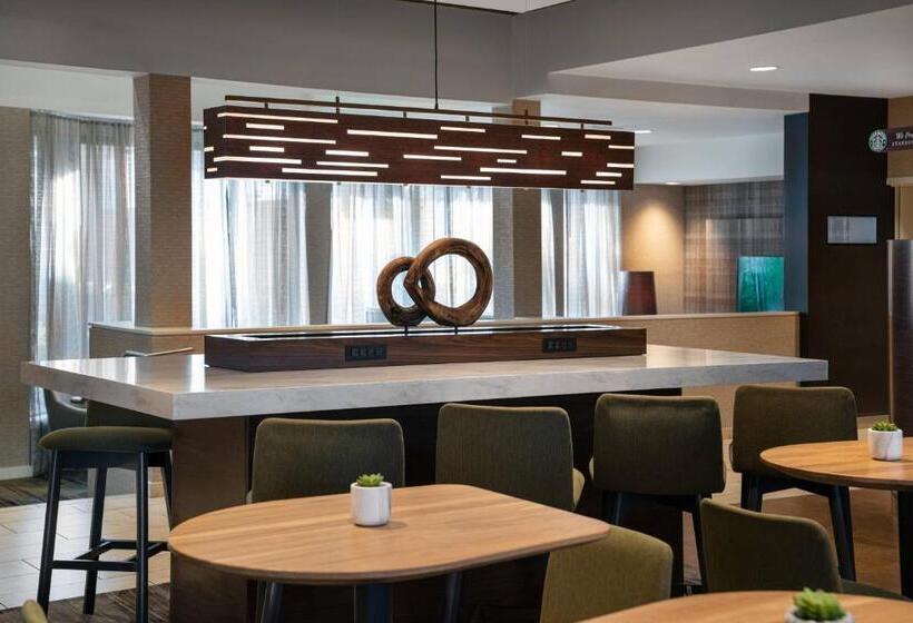 בית מלון כפרי Courtyard By Marriott Las Vegas Convention Center