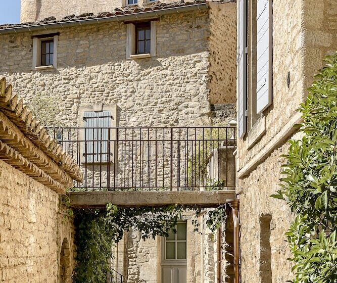 فندق Crillon Le Brave