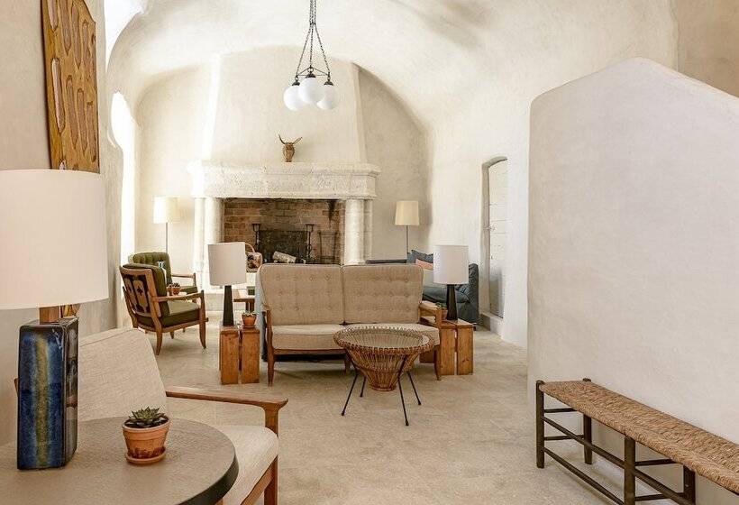 فندق Crillon Le Brave