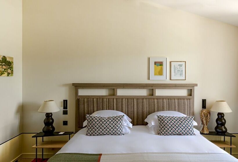 فندق Crillon Le Brave