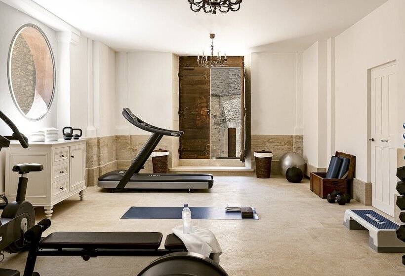 فندق Crillon Le Brave