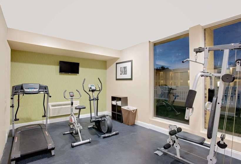 בית מלון כפרי Days Inn By Wyndham Easton