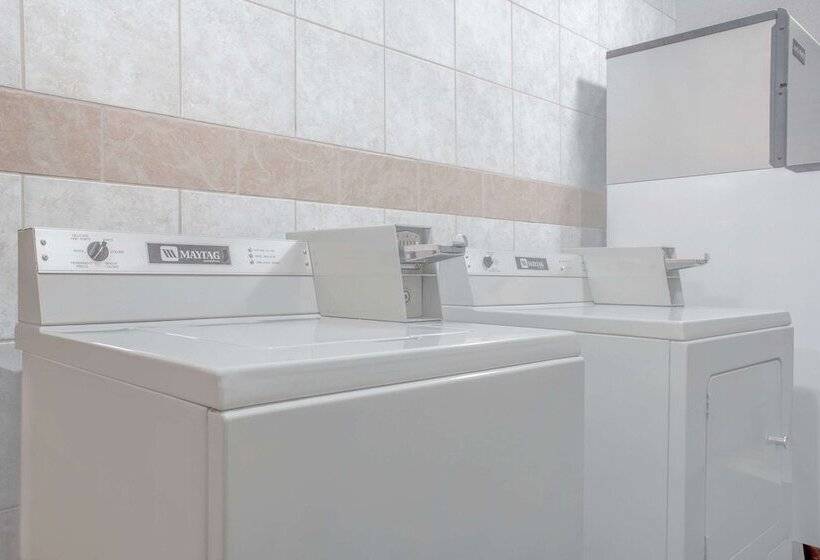 בית מלון כפרי Days Inn By Wyndham Elko