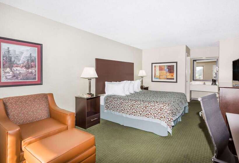 فندق Days Inn By Wyndham Hendersonville