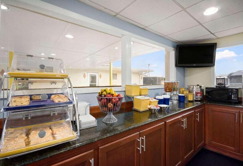 فندق Days Inn By Wyndham Jacksonville Nc