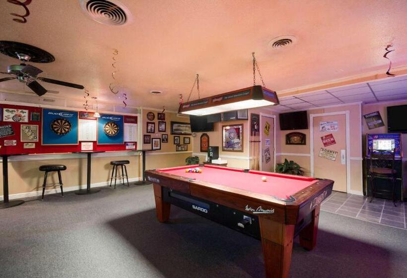 هتل Days Inn By Wyndham Jacksonville Nc