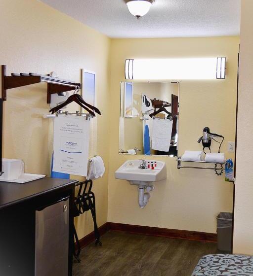 فندق Days Inn By Wyndham Jacksonville Nc