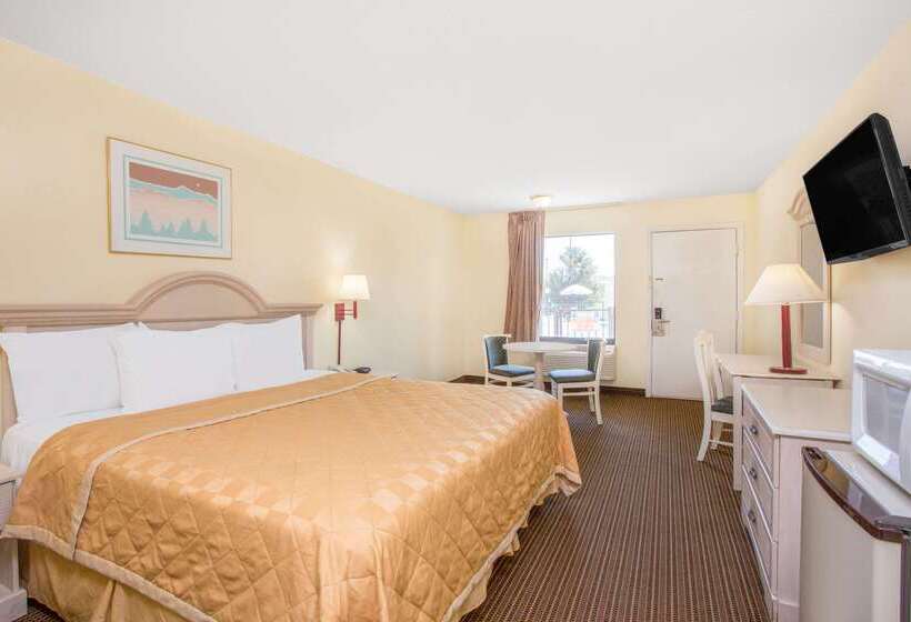 فندق Days Inn By Wyndham Spartanburg Waccamaw