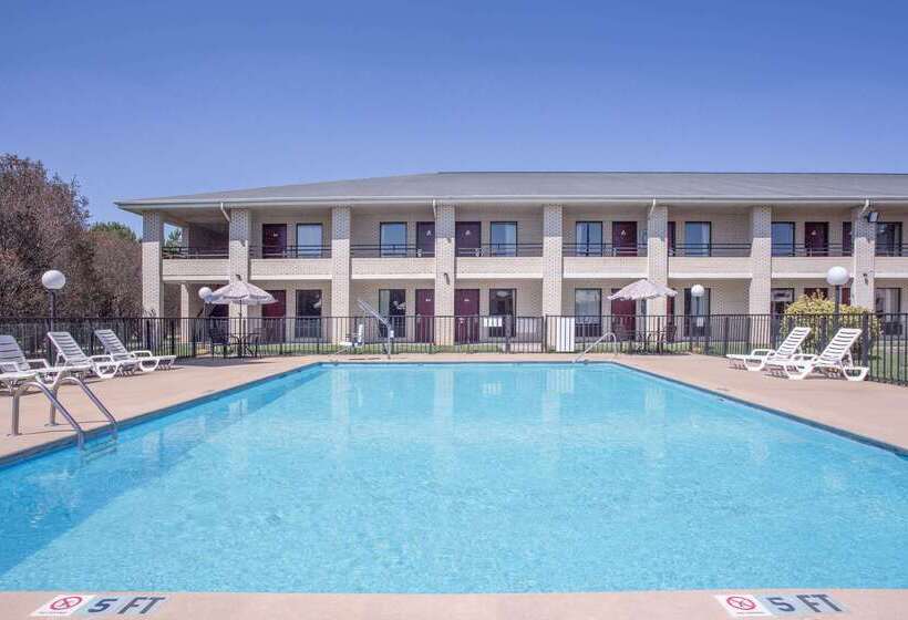 فندق Days Inn By Wyndham Spartanburg Waccamaw