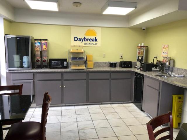 فندق Days Inn By Wyndham Spartanburg Waccamaw