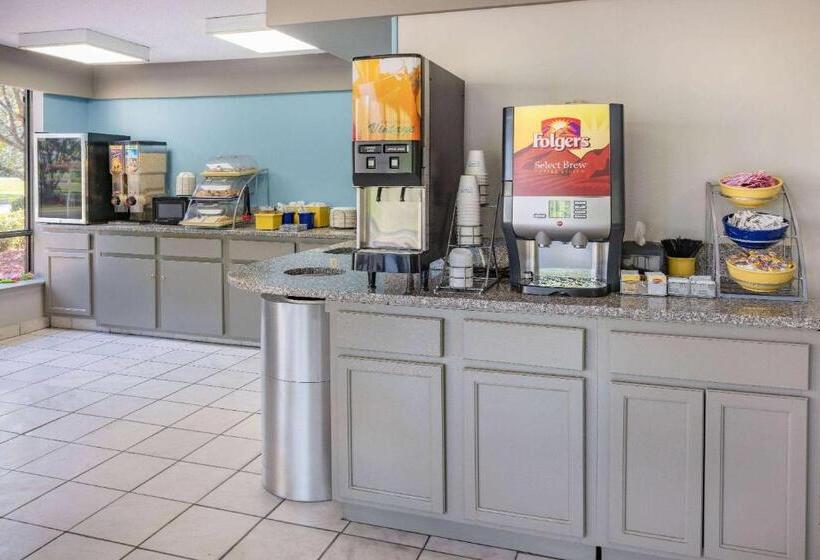 فندق Days Inn By Wyndham Spartanburg Waccamaw