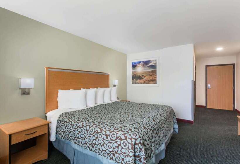 בית מלון כפרי Days Inn By Wyndham West Yellowstone