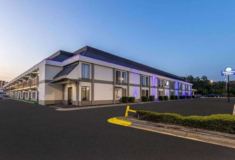 酒店 Days Inn & Suites By Wyndham Fort Bragg/cross Creek Mall