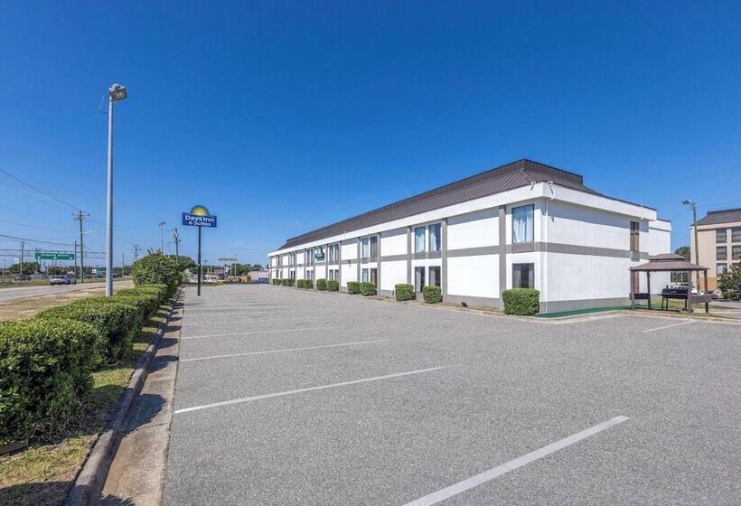 酒店 Days Inn & Suites By Wyndham Fort Bragg/cross Creek Mall