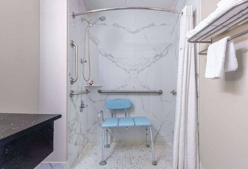 酒店 Days Inn & Suites By Wyndham Fort Bragg/cross Creek Mall