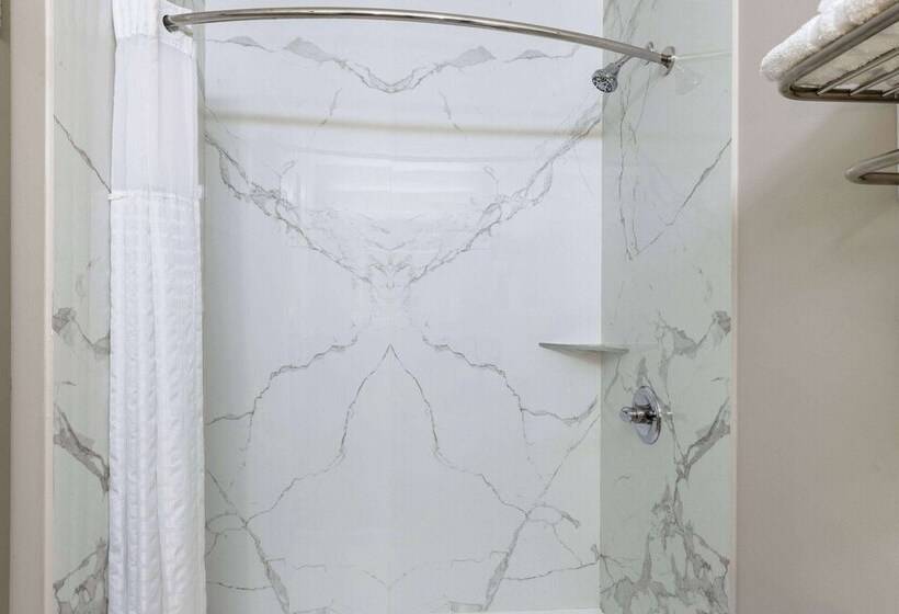 酒店 Days Inn & Suites By Wyndham Fort Bragg/cross Creek Mall