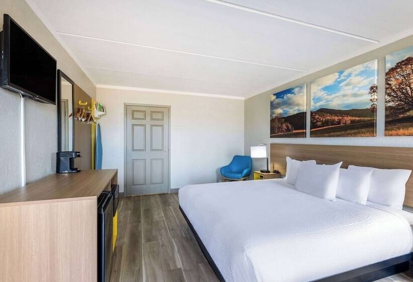 酒店 Days Inn & Suites By Wyndham Fort Bragg/cross Creek Mall