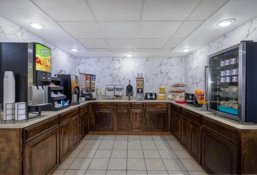 酒店 Days Inn & Suites By Wyndham Fort Bragg/cross Creek Mall