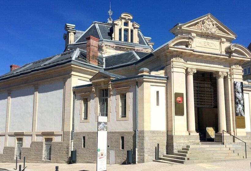 호텔 De La Basilique