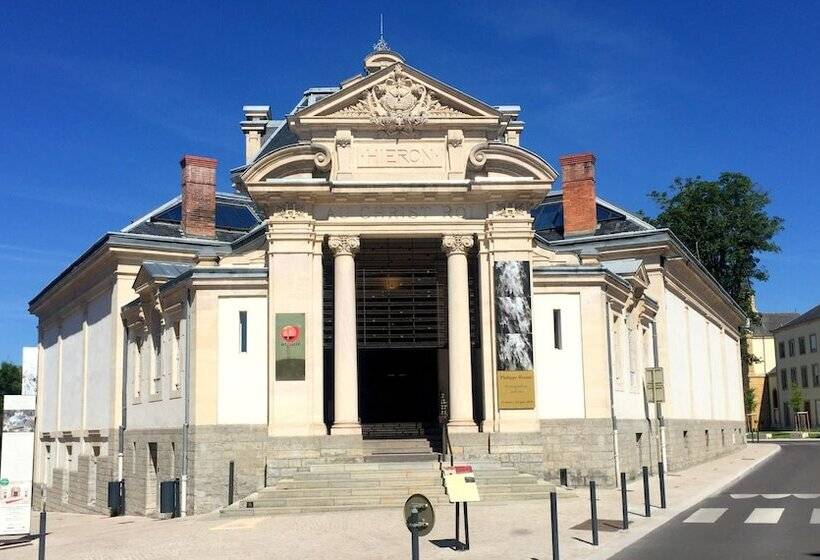 호텔 De La Basilique