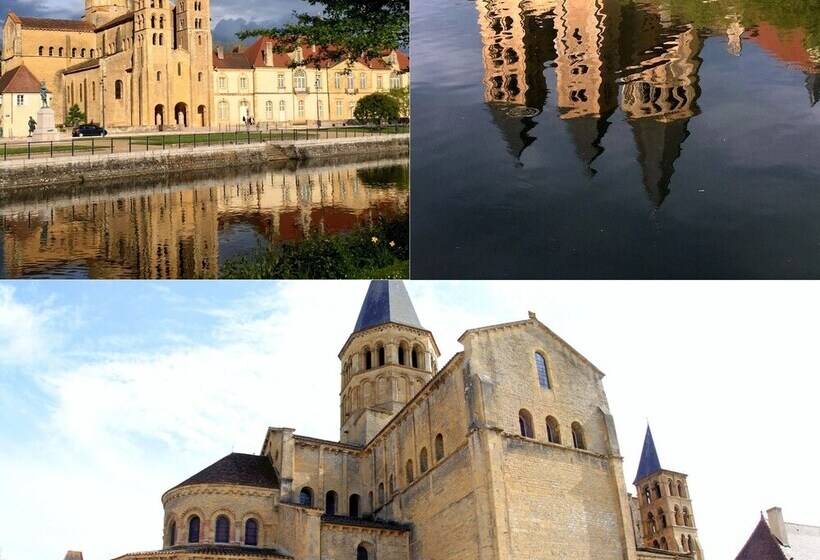 호텔 De La Basilique