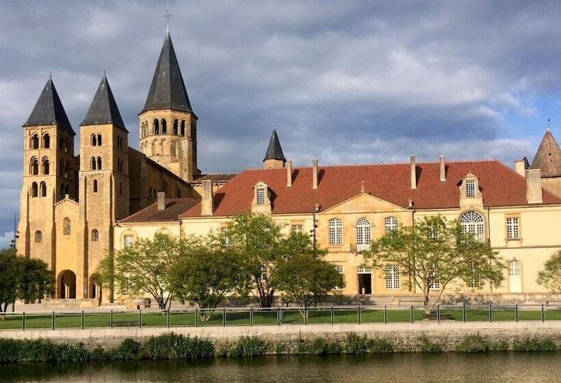 호텔 De La Basilique