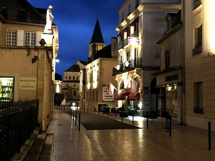 호텔 De La Basilique