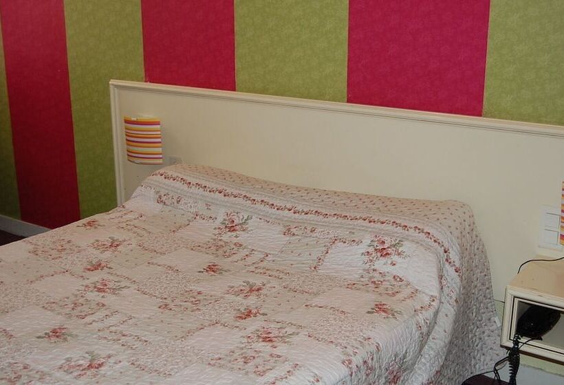 فندق Des Jacobines