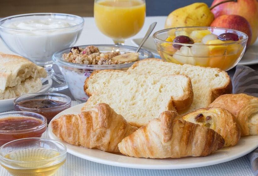 فندق Domaine Du Revermont Logis