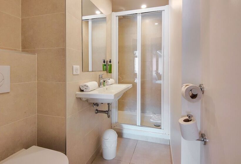 فندق Hôtel Du Centre, Un Hôtel Ammi