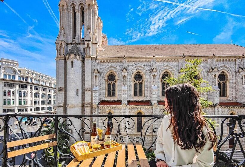 فندق Hôtel Du Centre, Un Hôtel Ammi