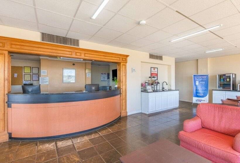 ホテル Econo Lodge