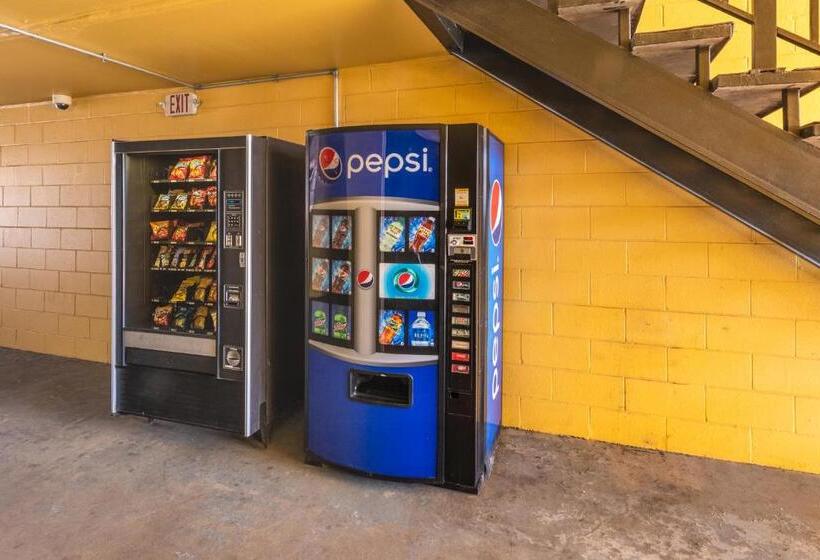 ホテル Econo Lodge