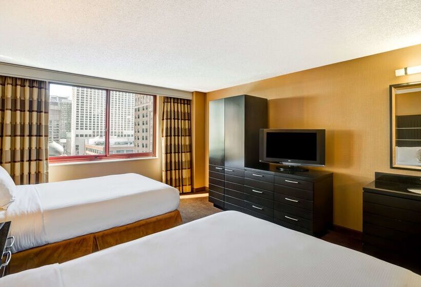 هتل Embassy Suites By Hilton Chicago Downtown River North