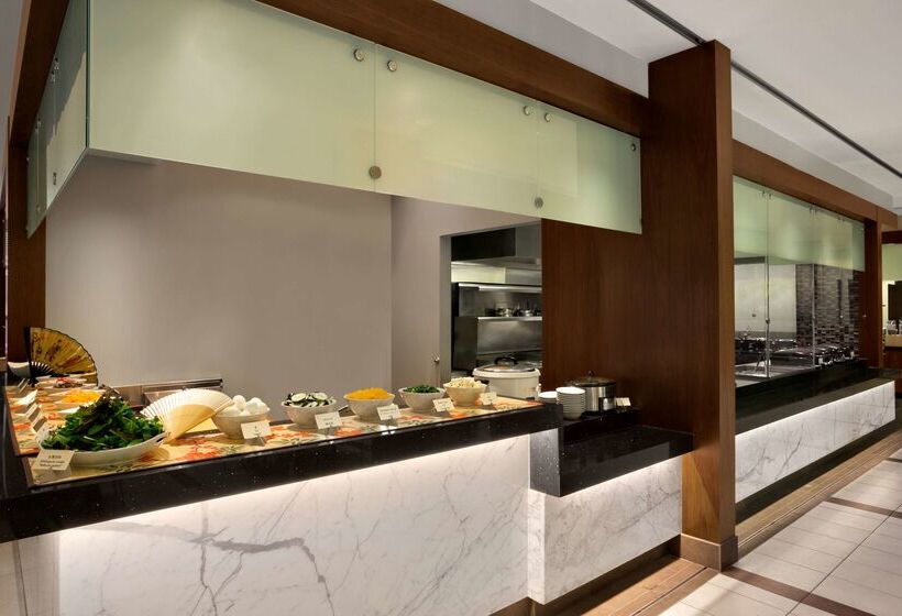 هتل Embassy Suites By Hilton Chicago Downtown River North