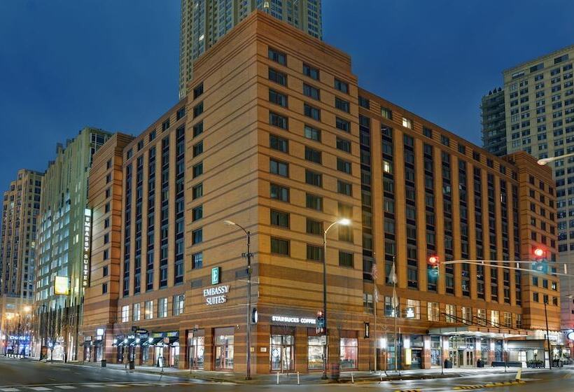 هتل Embassy Suites By Hilton Chicago Downtown River North