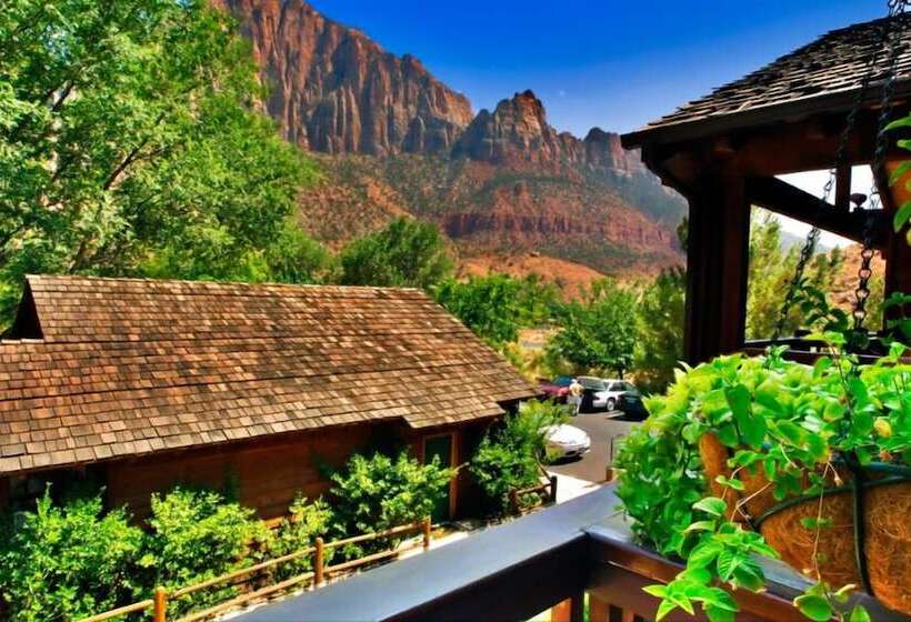 فندق Flanigan`s Resort And Spa