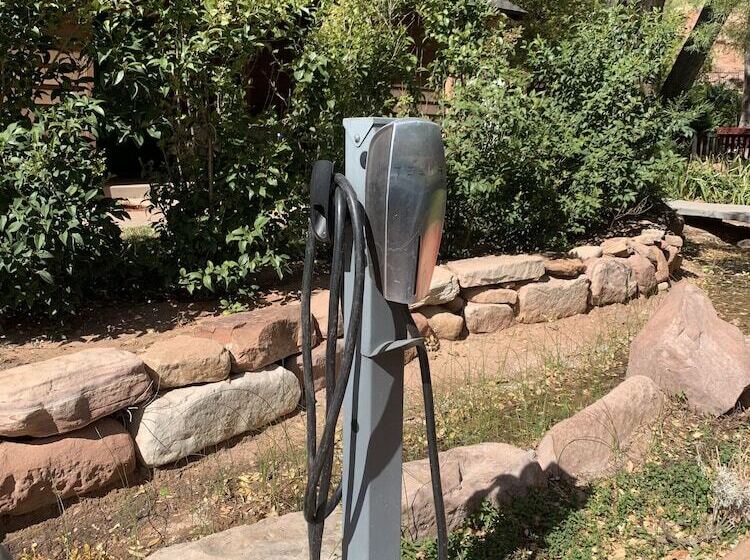 فندق Flanigan`s Resort And Spa