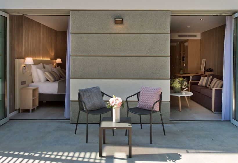 Golden Tulip Sophia Antipolis   Hotel & Spa