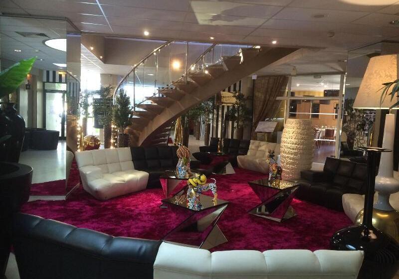 هتل Grand Hôtel De Nîmes 4 étoiles