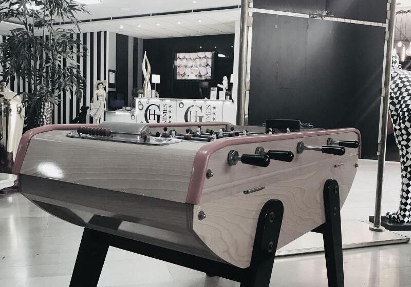 هتل Grand Hôtel De Nîmes 4 étoiles