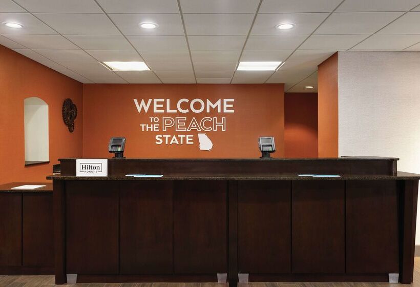 فندق Hampton Inn Atlanta Stone Mountain