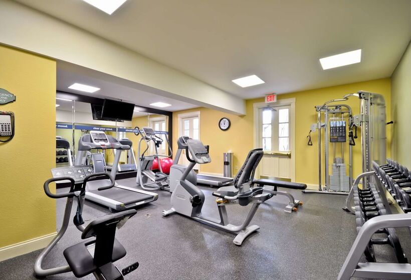 هتل Hampton Inn Charleston Historic District