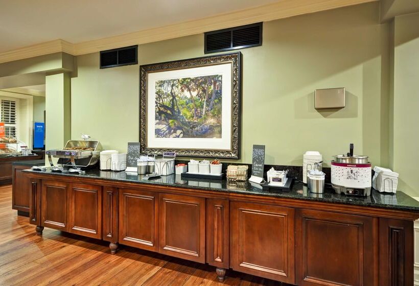 ホテル Hampton Inn Charleston Historic District