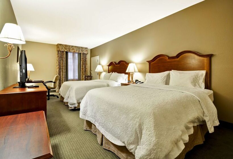 هتل Hampton Inn Charleston Historic District