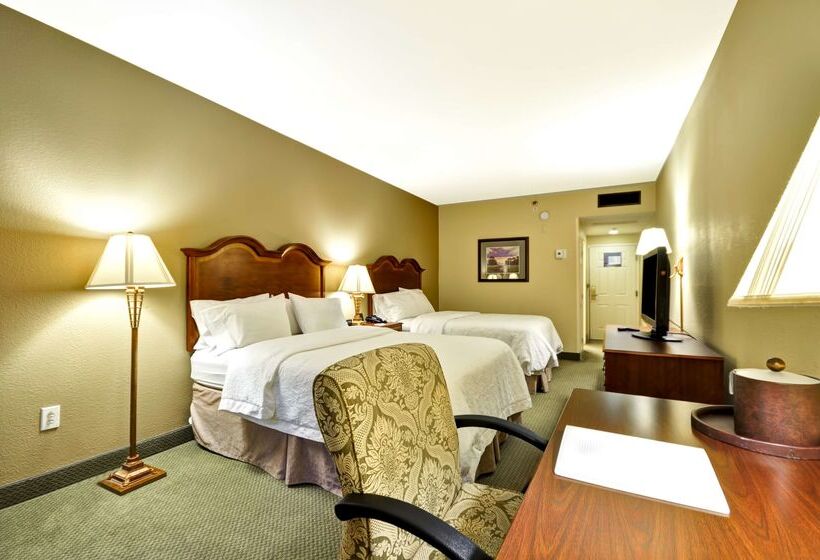 ホテル Hampton Inn Charleston Historic District