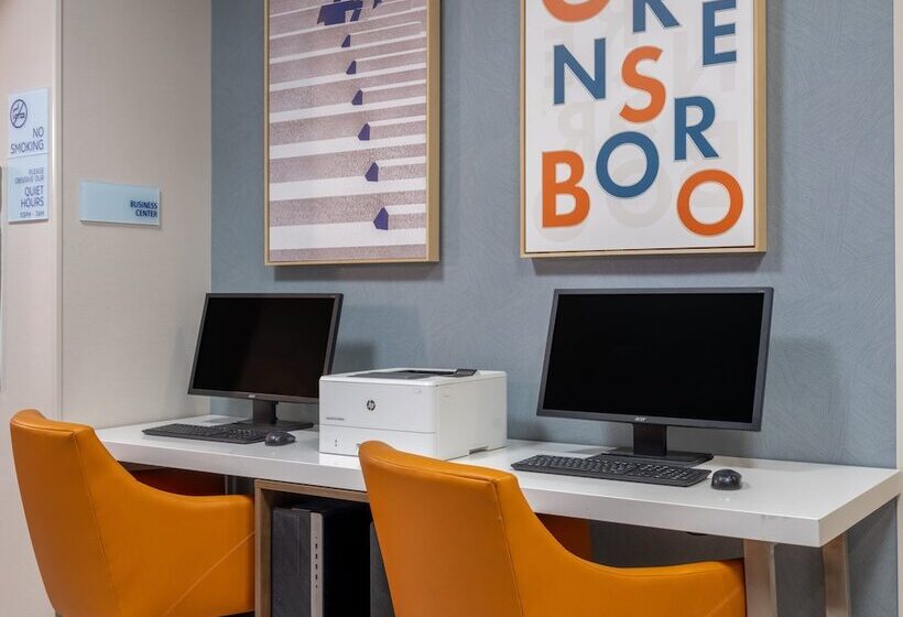 هتل Holiday Inn Express & Suites Greensboro   I 40 Atwendover, An Ihg