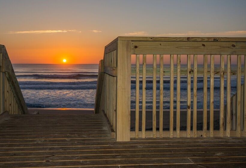 فندق Holiday Inn Express Nags Head Oceanfront, An Ihg