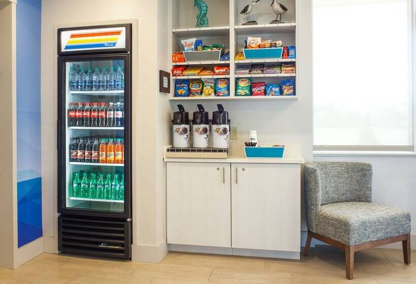 فندق Holiday Inn Express Nags Head Oceanfront, An Ihg